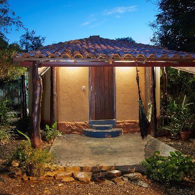 Chalet Ipe and Jatoba, are chalets in the regions traditional Adobe style with vintage Aroeira wood for the roofstructure. The Chalets have been refurbished.