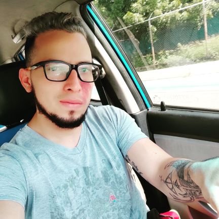 32
Ingeniero en Electrónica
Chef Profesional