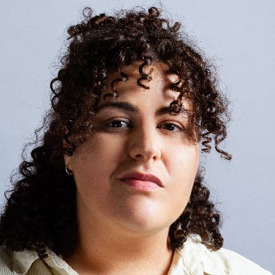 theatre maker. recites communist poetry at parties, real life smooth criminal. rep’d: Simon and How she/her https://t.co/MWtP9gBQUn