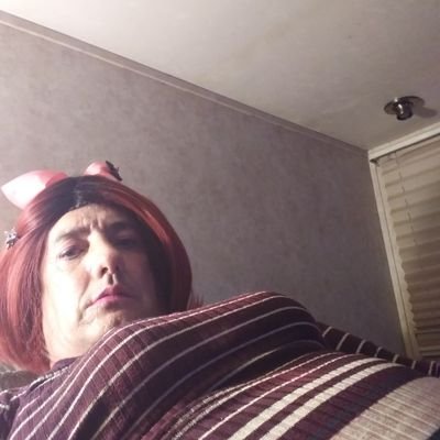 sissy boy submissive looking to find fun and hopefully in tennessee i really want a man or acouple men and women or just women to please and play