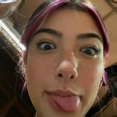 bowmelio's profile picture. she/her👩‍❤️‍💋‍👩
hola quidro amigos
