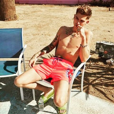 AfricaEmcee's profile picture. Writer✍️ . Actor. Storytelling Rapper🍹
WhatsApp 083 520 4102