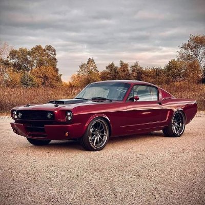 giripratomo18's profile picture. 