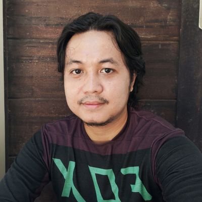 darrelldotdev's profile picture. Solutions engineer and currently learning web development.
Constantly improving my skills by building apps with React and Nodejs