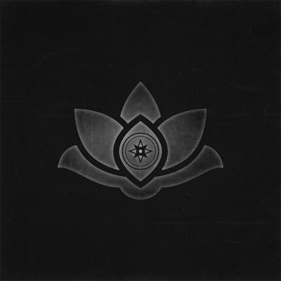 _deadhorizon's profile picture. throw spaghetti at the link if you like dogs