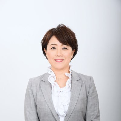 MBSアナ歴38年📻「福島のぶひろのいんじゃない」でアイドルデビュ❗️ 現在💿CD「夢洲ブルース」発売中。https://t.co/K6ronuntnC 「浜村淳の歌の宝石箱」 TV 「せやねん!」「吉本新喜劇NEXT」等ナレーション ❤️コメントは個人の見解です