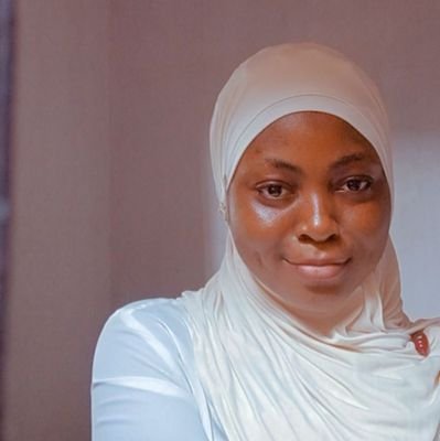 Striving muslimah, a biochemist,
Bioinformatics, Tech enthusiast