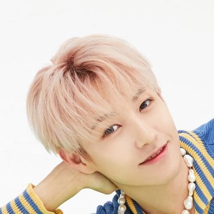 bellanoviola's profile picture. #RENJUN