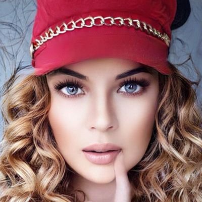 neesly's profile picture. TiyatrocuÖğretmenİsguzmanıMedyacı