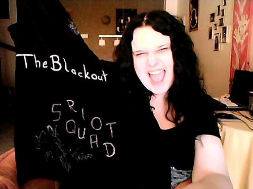 NimuesDesire's profile picture. Whoohoo!
Hey everybody out there! Nothing 'bout me to say, so just ask!!!
The Blackout RULE!!!!!!!