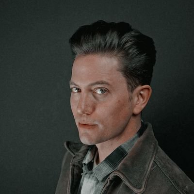 JASPERHXLE's profile picture. ㅤㅤㅤ     𝗝𝗔𝗦𝗣𝗘𝗥 𝗛𝗔𝗟𝗘 ── ❜ 𝘃αmpırǝ̠
ㅤㅤㅤ                           ㅤㅤㅤ           (𝑡.)exαs, houstɔn ⋅𝟏𝟖𝟒𝟒