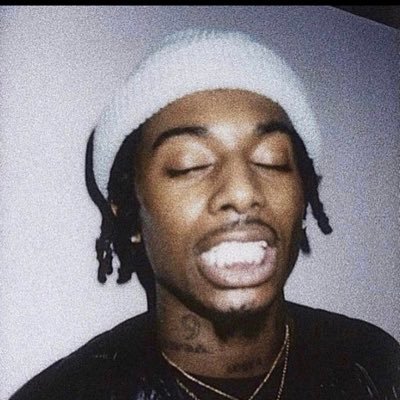 bihdielit's profile picture. I’m here so I won’t get fined