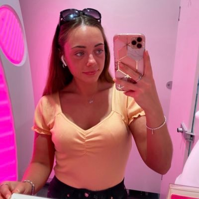 codyyix's profile picture. 🧚🏼‍♀️