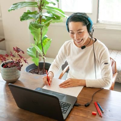 世界中に住む子どもたちの字をきれいにする硬筆の先生です。世にも珍しい「オンライン硬筆」でZOOM指導中。ひらがな一文字ずつからみっちり教えています。どんな時代が来ても美しい文字は一生の財産です!日本、アジア、ヨーロッパ、アラブの子ども対象
問い合わせhttps://t.co/Txq6Lkqm6k…