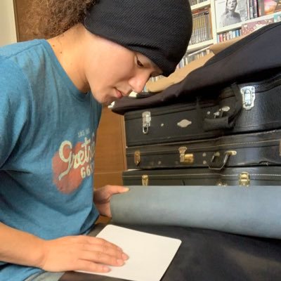 Tscountry2's profile picture. 革小物を中心に全て1人で製作しています！丁寧な仕事を常に心がけています。 たまに趣味のバイクの事などもつぶやきます。お気軽にフォローよろしくお願いします！下記のリンクから商品を確認できます！