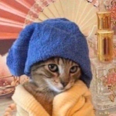 frickfrackman's profile picture. love a little more • farmers market bitch • she/her