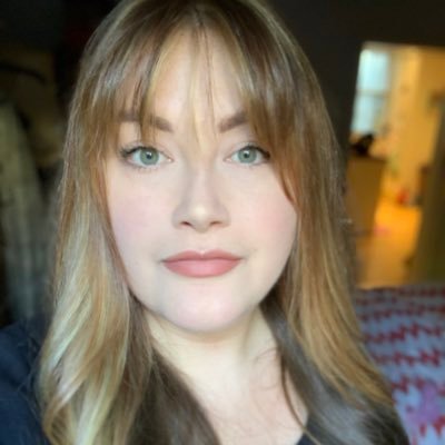 EmJBelfield's profile picture. Cat Mum 🐾. By the sea 🌊. Summer☀️ & Music 🎵. She Who Dares Wins. 💁‍♀️. WHU⚒.