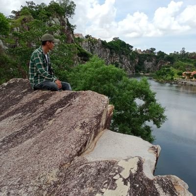 QucBoPhmL1's profile picture. vô vvoo vị vị