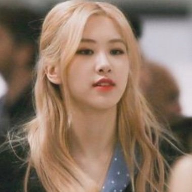 Rosé is so cute 🥺🥺
Selling Adopt Me pets for robux
