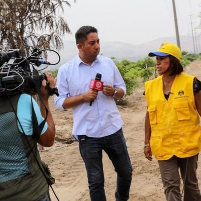 Periodista, reportero de América Televisión y Canal N. Profesional y abierto a los retos. Me pueden ver en cobertura los fines de semana.