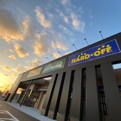 Hard_OFF_Kameda's profile picture. 12月11(金)グランドオープン‼️(販売開始) 11月27日(金)10:00AM 先行買い取りスタート‼️楽器🎸ゲーム🎮電動工具🛠スマホ📱テレビ📺カメラ📷古くても大歓迎❗️全力で買い取ります❗️新潟亀田インター・スーパーセンタームサシ近く。TEL:025-383-6950 お気軽にお問い合わせください！