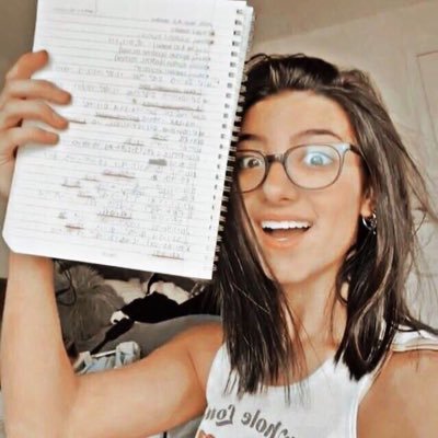 Kayla23912141's profile picture. 🌿𝒄𝒉𝒂𝒓𝒍𝒊 𝒅𝒂𝒎𝒆𝒍𝒊𝒐 🌿