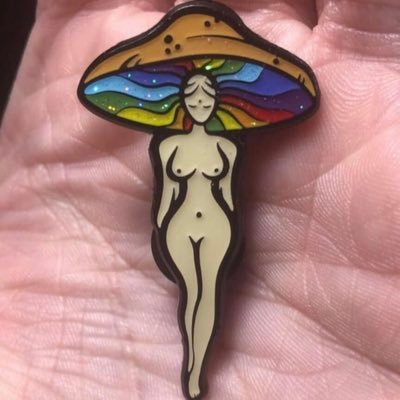 kmmur99's profile picture. 