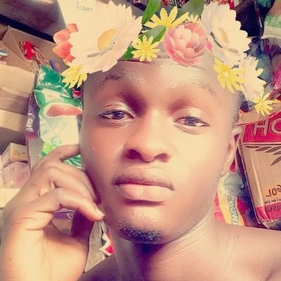 AyindeOnamade's profile picture. Never💡 give up still 🕯on god 
         🕯   Ayinde Ade 💰