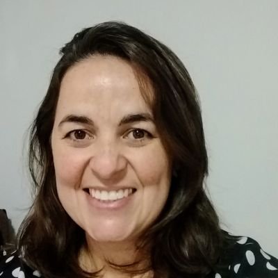 TroccoliLuciana's profile picture. Fazer várias limonadas com os limões que caem no meu colo!