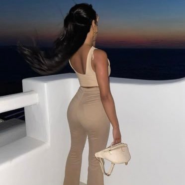 Çok sorulan yeni takipçiler için ufak bilgilendirme: Görüşme yapıyorum. takip etmeyenler DM atmasın dönmüyorum. sınırsız fantezi ve seks için varım 😛