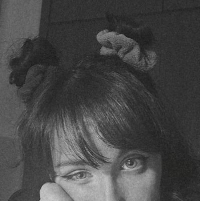 sara_no_existe's profile picture. Justifica tu respuesta.