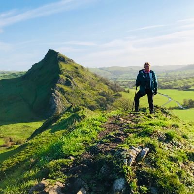 Lorene | Lover of mountains, fells, art & books.