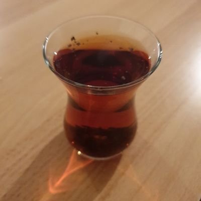 Farknfarknda1's profile picture. Mutsuz ama umutlu.