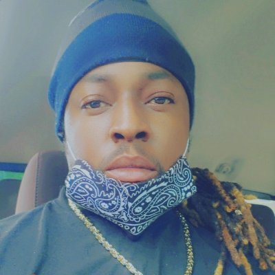 hi my name is shalek I'm from NY just moved  to Orlando fl I'm 6.1 I'm a libra good vibe my ig King_welder_1  snap shalek69 tiktok shaleklover.ig  hit me