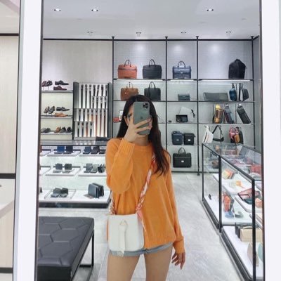 win_zhan2020's profile picture. Don’t fight, let others win