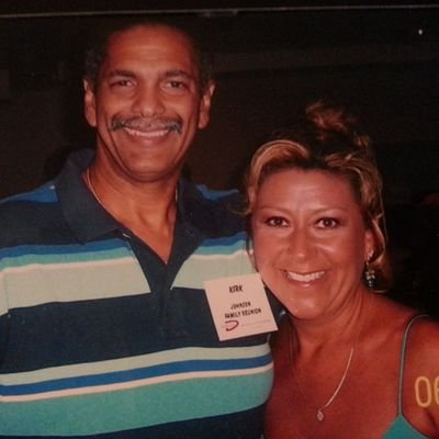 robbie6229's profile picture. Proud mama grandma & wife #Biden #Resister