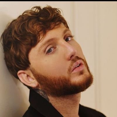 James Arthur biggest fan. and that's the only reason I joined Twitter. You are welcome to share all his photos and videos with me. 💖