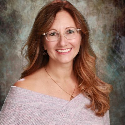 ShelleyTMartin's profile picture. By doing what you love,you awaken &inspire the hearts of others!❤️psych major/English minor👩‍🎓spin freak🚴‍♀️photographer📷mom of 3👶