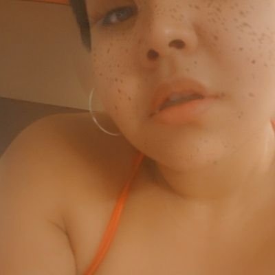 18+ ONLY • Body Positive AF • Latinx MILF • Kinky stoner • Bratty switch bitch • Lil titties, fat kitty 😻 •

🇵🇷🏳️‍🌈🍃
♊☀️♈🌙♋💹