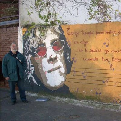 HugoMerola's profile picture. La patria dejará de ser colonia,
o la bandera flameará sobre sus ruinas. (Evita)