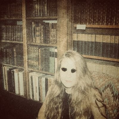 A daily onslaught of lesser known bands and overall rad tunes you need in your life (generally exclusively indie pop and rock oops)