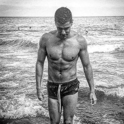 RomenRA7's profile picture. Contabilidad y Finanzas. Pensador de momentos impensables. Healthy lifestyle and sportsman. #Whereisthelimit