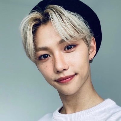 #felix: this bitch empty.... yeet! // svt skz nct +