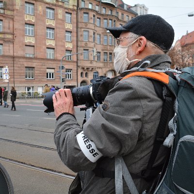 Fotojournalismus, Recherche. 
