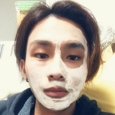 じゅにあ かいち家でけーすけに髪切ってもらったーー とにかく切りまくってもらいました あっ これ僕の 汚い襟足のbefore Afterね シルエットの作り方も上手いなぁ けーすけの技術半端ない ౪ そしてこの後は急遽3人で映画観まー じゅにあ かいち家でけーすけに髪切ってもらったーー とにかく切りまくってもらいました あっ これ僕の 汚い襟足のbefore Afterね シルエットの作り方も上手いなぁ けーすけの技術半端ない ౪ そしてこの後は急遽3人で映画観まー