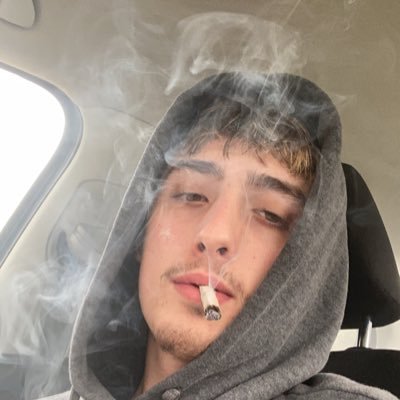 1jedda4L's profile picture. @tostinos1of1