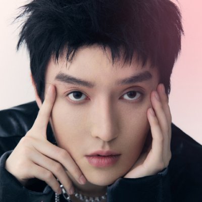 This is the official account of Xiao Xiao. | 💼 nsmg@newstylegroup.com