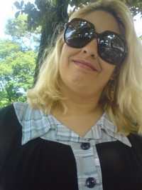 Casada, mãe da Taynara e Maria Alice, apaixonada pelo esposo Reinaldo, e da a vida pelo PALMEIRAS, PALMERENSE QUE ESTA NO SANGUE :D