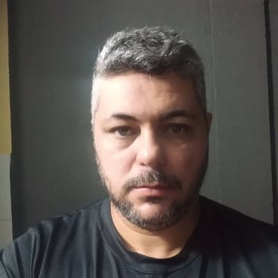 caiuafranca's profile picture. Eng. Dados, AI, Machine Learning, especialista em gerenciamento de serviços em TI, projetos de Infraestrutura e surfista nos FDS.