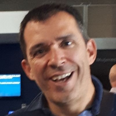Ingeniero de Caminos(UGR). Doctor en Ingeniería Hidráulica y Medio Ambiente (UPV). Investigador Científico (IGME)